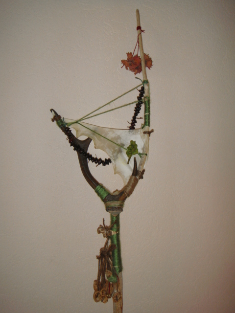 Gebäre deinen Schlägel, Klangholz, Rassel, Zeremonie-Stab